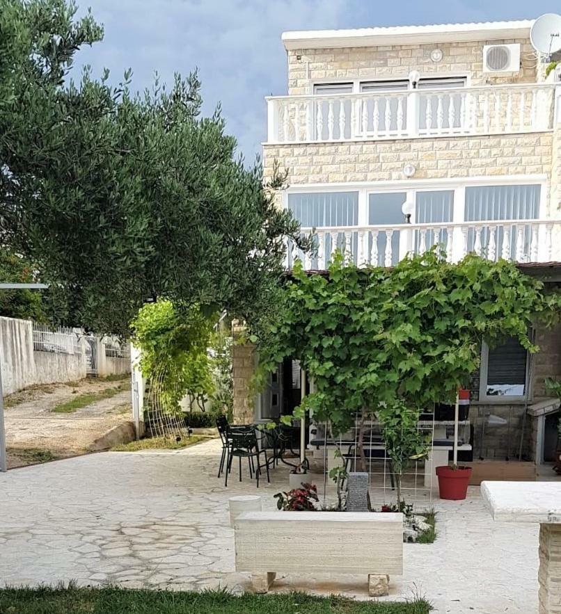 Apartment Maslenica, Near Zadar Exterior photo